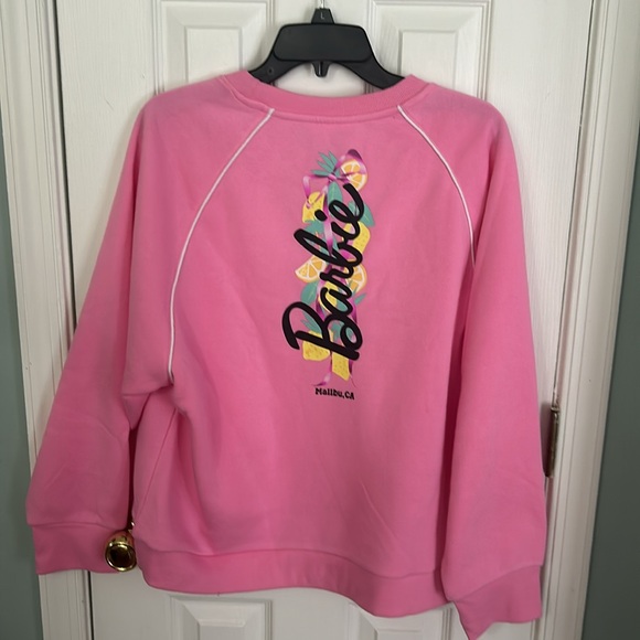 New Barbie Malibu Pink Sweatshirt Women's Juniors Teen SZ L - Picture 3 of 4